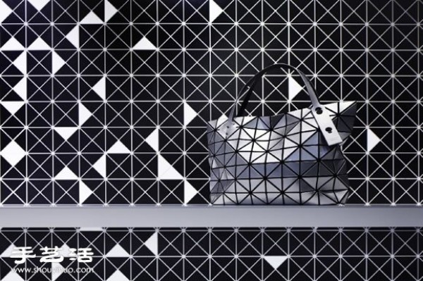 θBAO BAO ISSEY MIYAKE